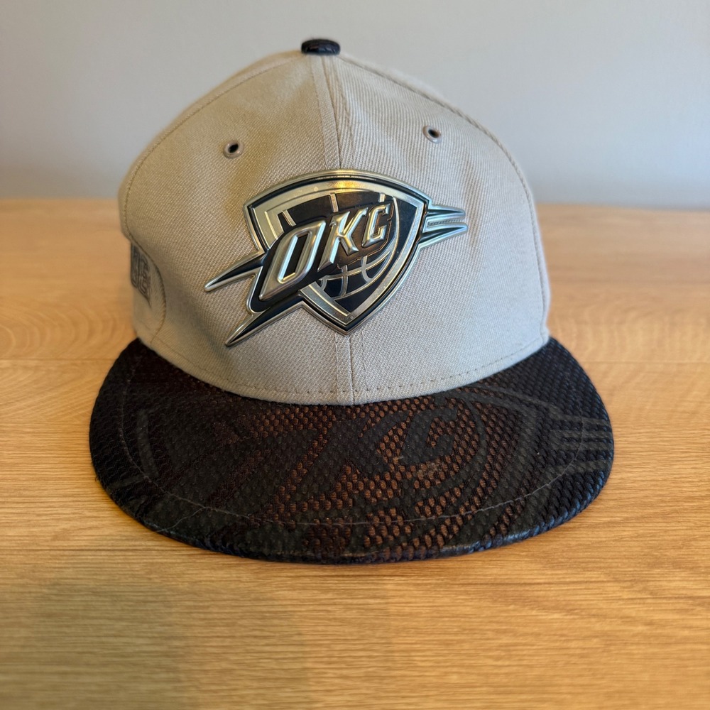 New Era 9FIFTY Oklahoma City Thunder NBA Snapback Hat Tan Black Metallic Logo